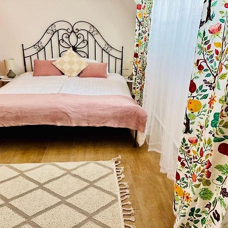 Holiday In Gyula Ngoại thất bức ảnh