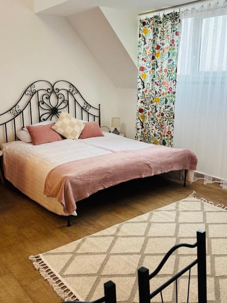 Holiday In Gyula Ngoại thất bức ảnh